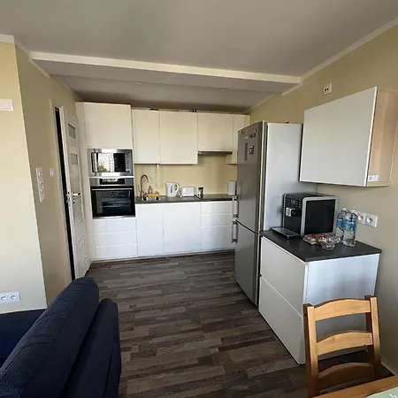 Bazylianska, Metro Brodno