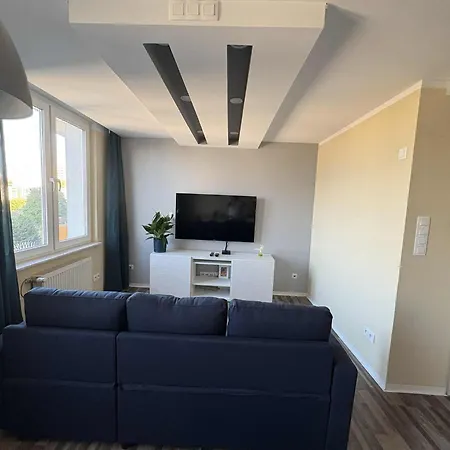 Bazylianska, Metro Brodno Apartment