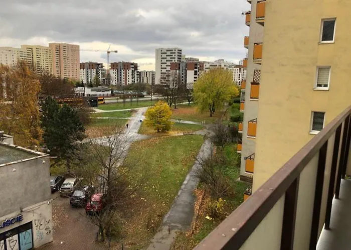 Bazylianska, Metro Brodno Warszawa