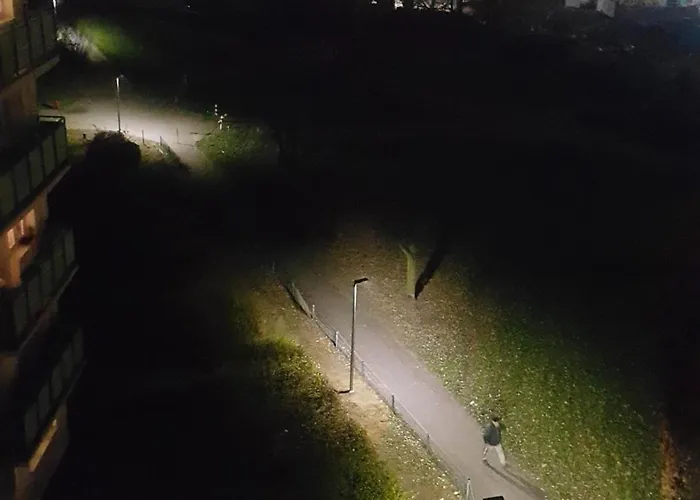 Bazylianska, Metro Brodno