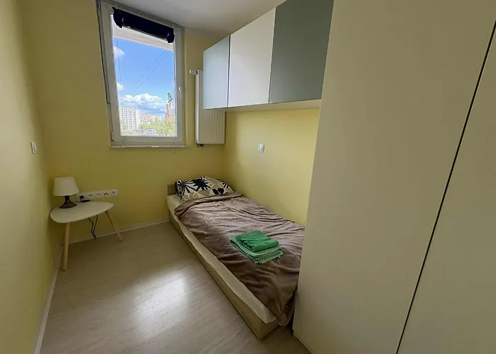 Bazylianska, Metro Brodno Warszawa