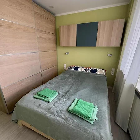 Apartmán Bazylianska, Metro Brodno *